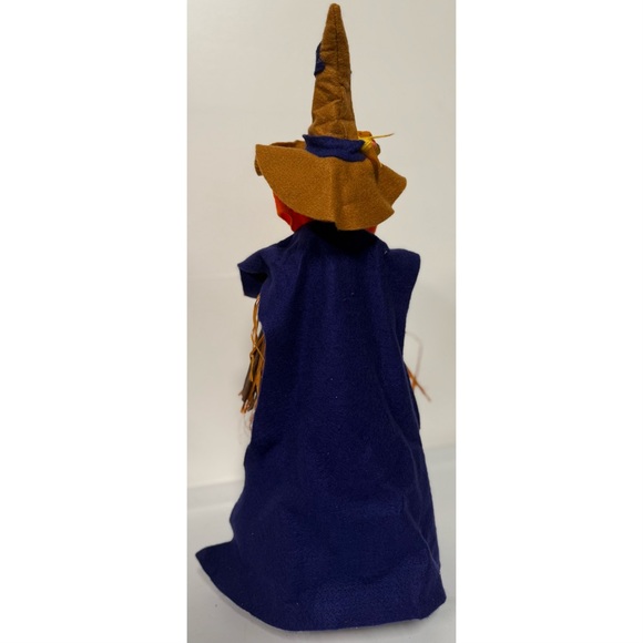 Gifts by House of Lloyd Dressed for The Occasion Pumpkin Scarecrow Decoration - Picture 5 of 10